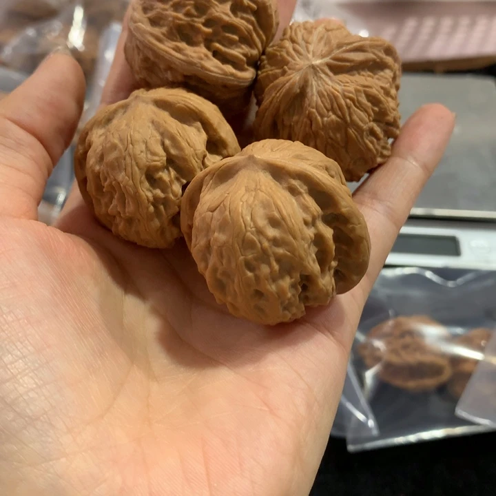 S***.桃核吊坠磨盘野狼80
