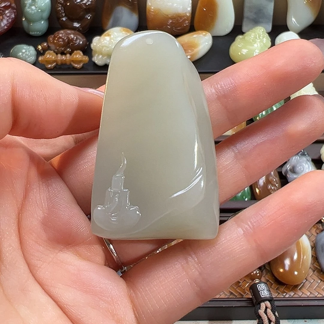 和田玉未镶嵌颈饰