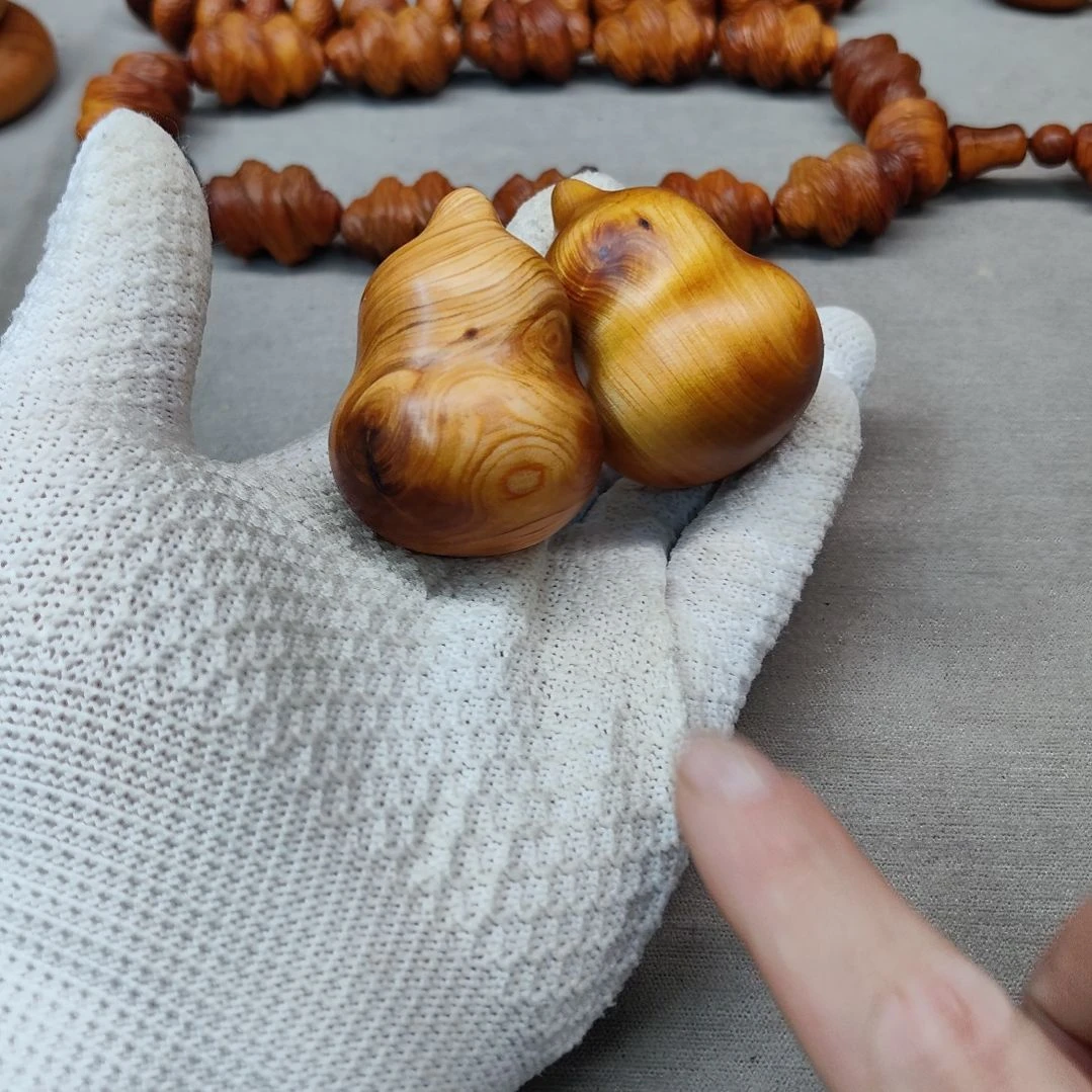 小***学太行崖柏手工艺品