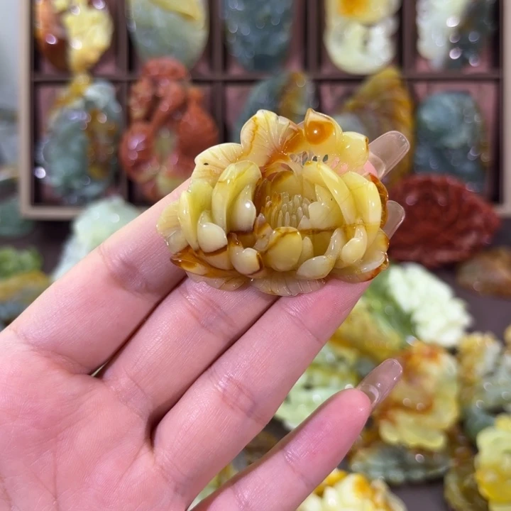 未镶嵌蛇纹石玉颈饰