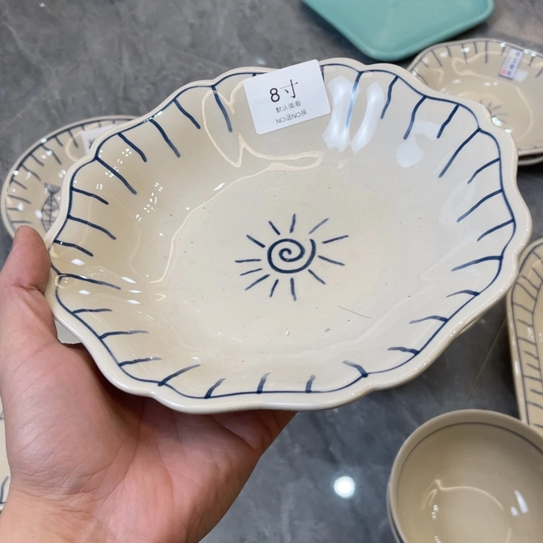 陶瓷微瑕餐具介意勿拍，满18飞！