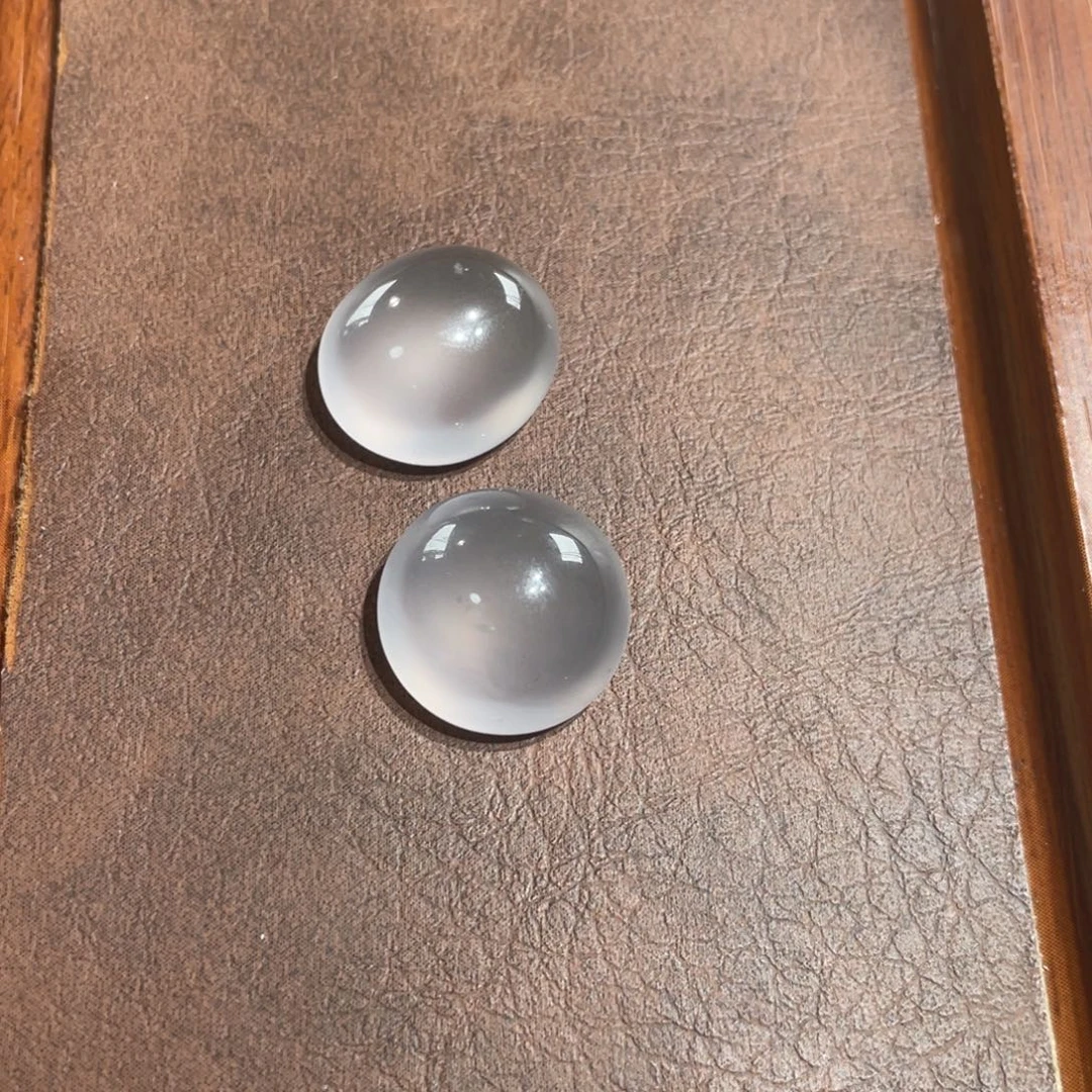 未镶嵌蛋面一对石英质玉