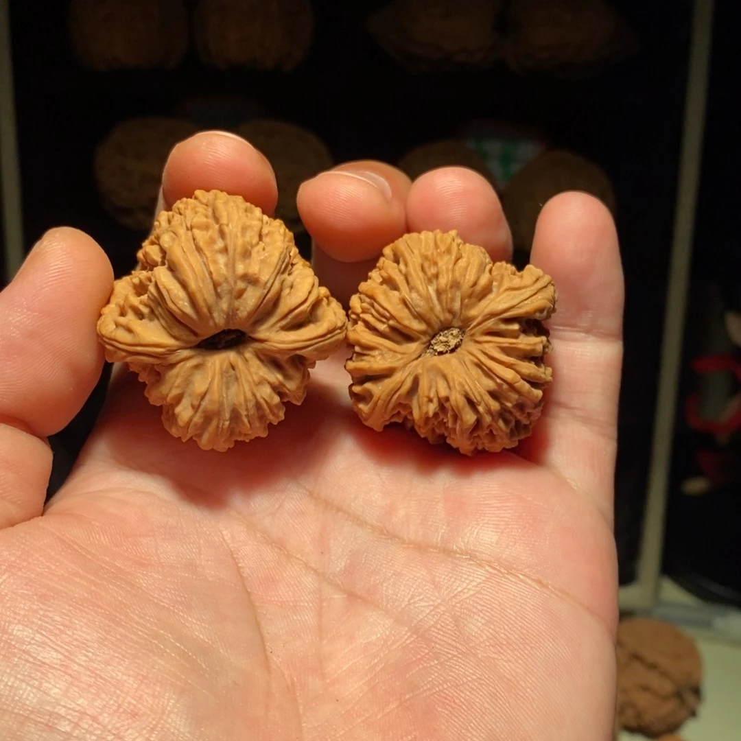 我***走文玩核桃吊坠南疆石50