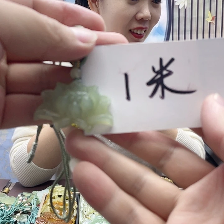 F****蛇纹石玉未镶嵌颈饰