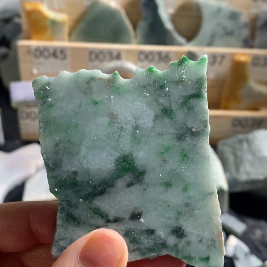 颈饰未镶嵌翡翠天然翡翠