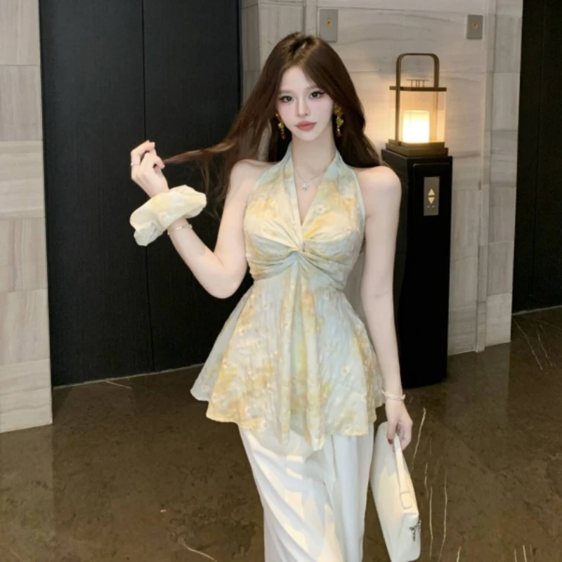 夏季新款甜美气质度假风褶皱露肩扭结美背不规则下摆挂脖吊带上衣