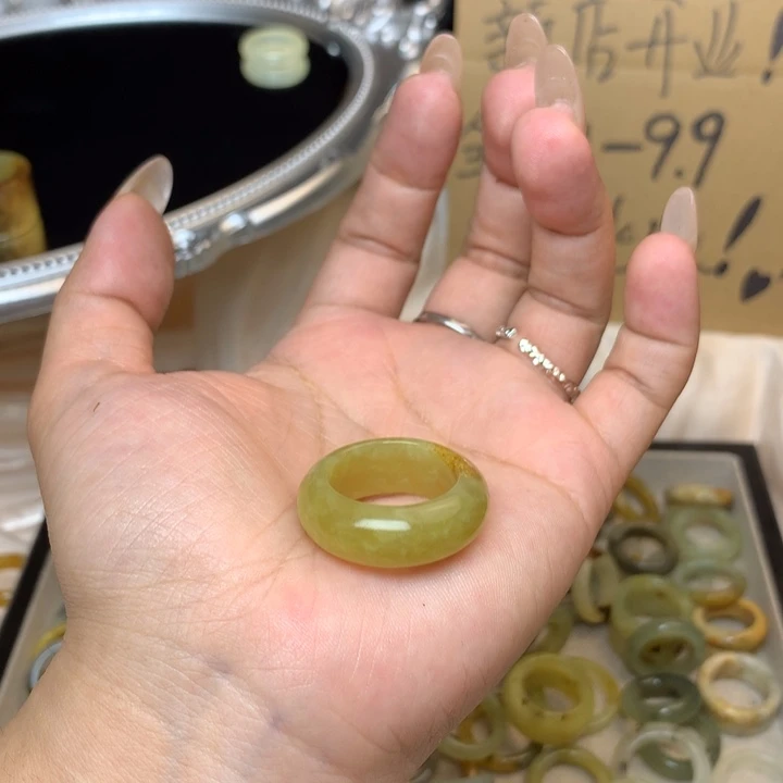 增***耀合金蛇纹石玉戒指