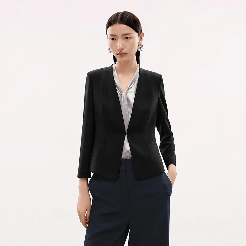 LANCY/朗姿2025年夏新款职业无领收腰短款西服外套LCJT03WJK212