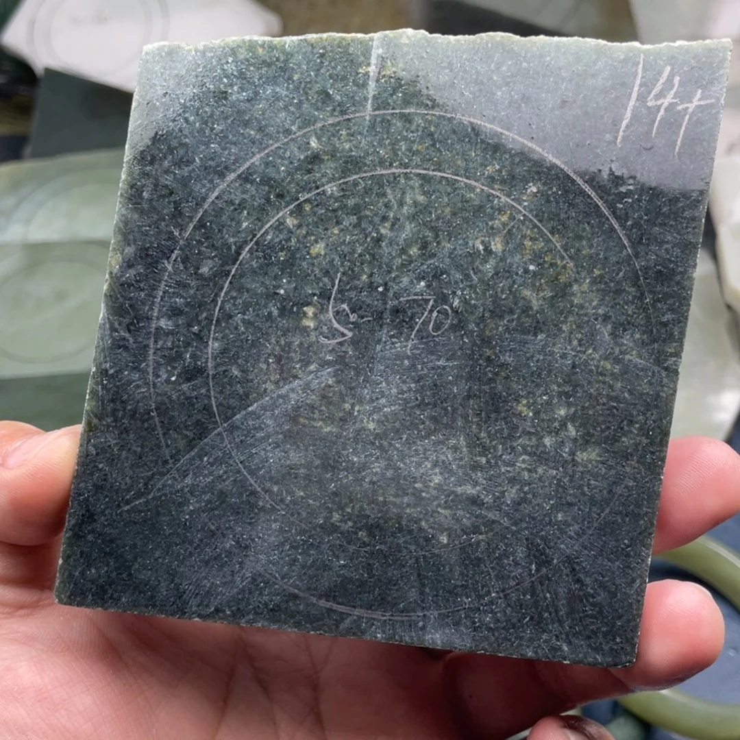 和田玉未镶嵌珠宝奇石