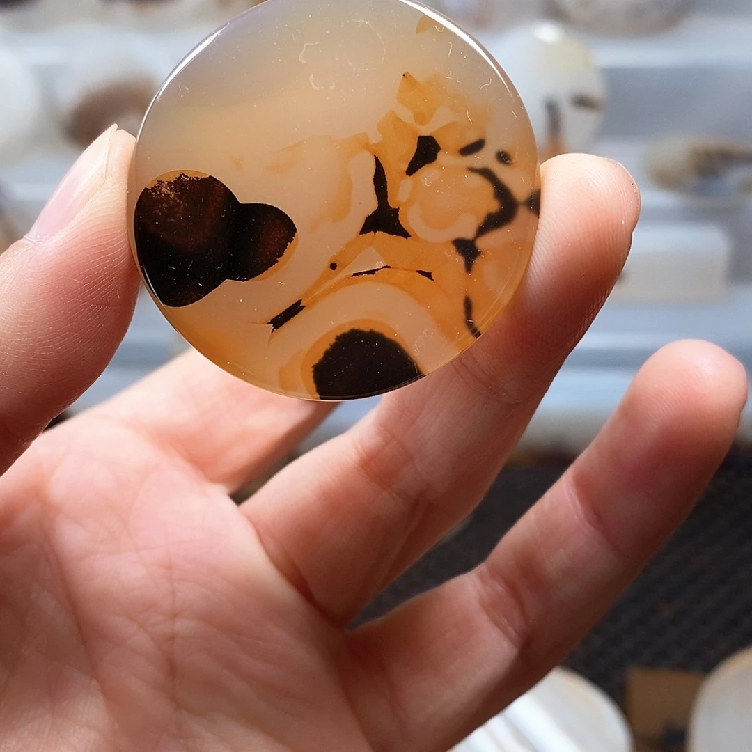 玛瑙/玉髓未镶嵌珠宝奇石