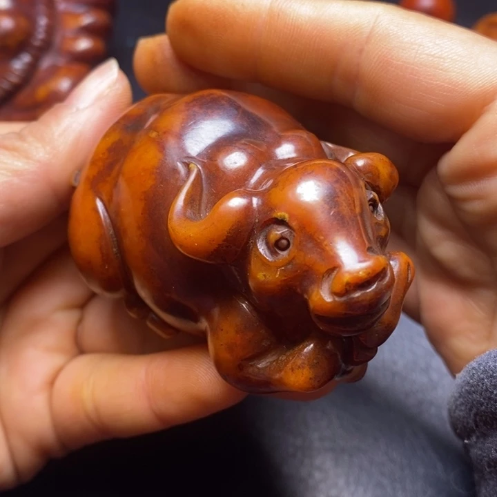 白玉菩提吊坠摆件