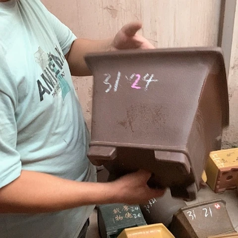 紫砂花盆手工制作