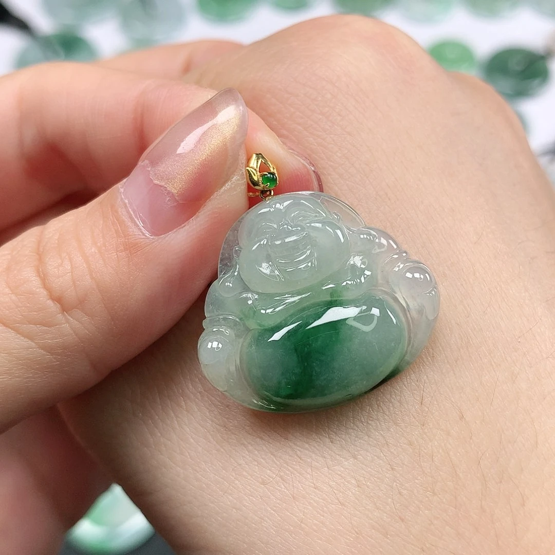 翡翠颈饰18K金镶嵌佛
