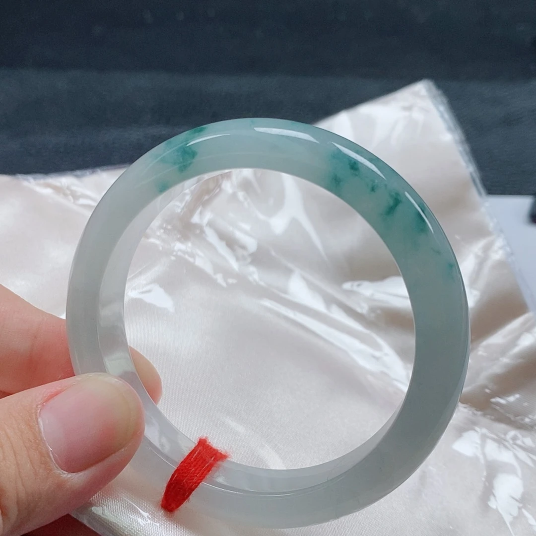 【闪购商品】未镶嵌手镯翡翠552