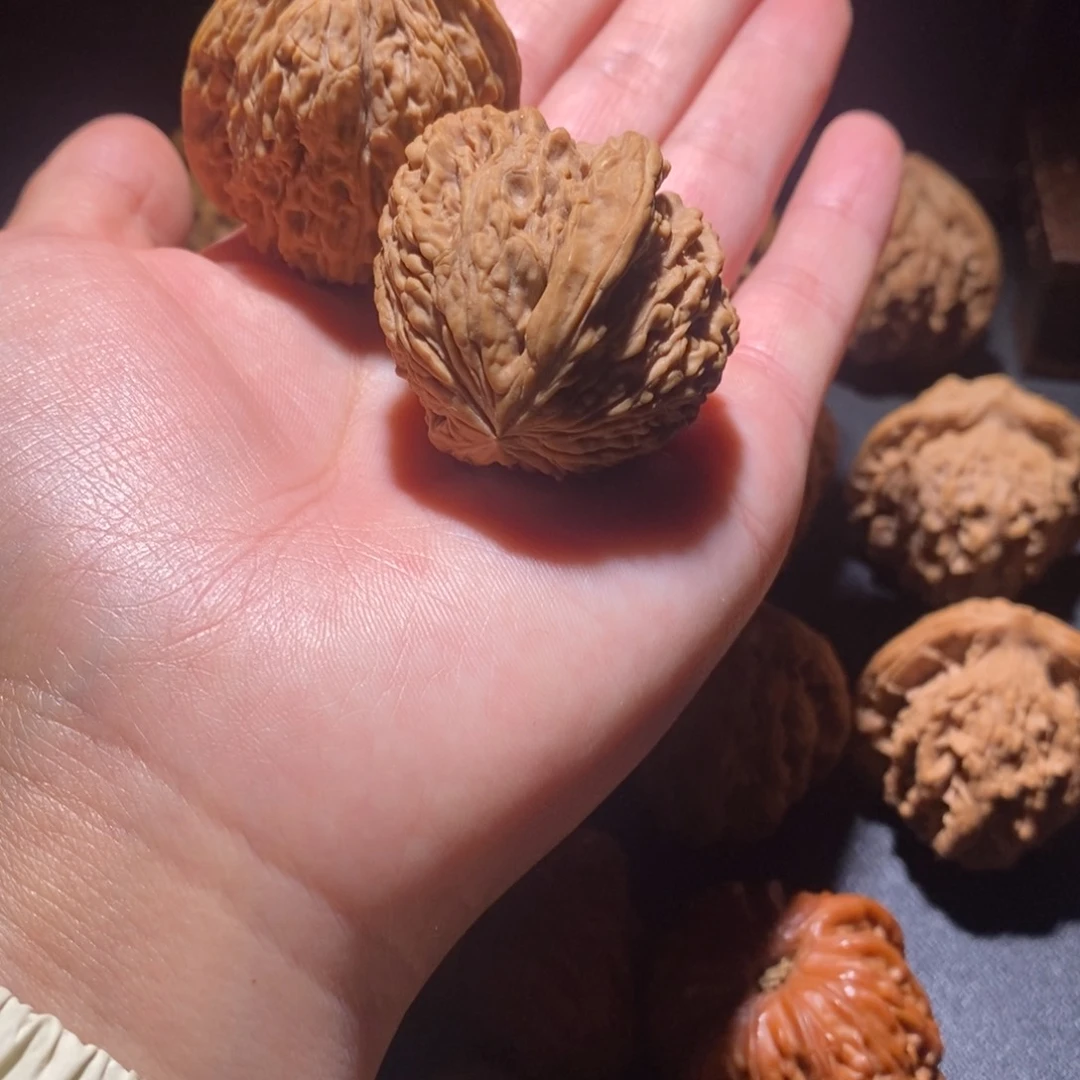文玩核桃吊坠南疆