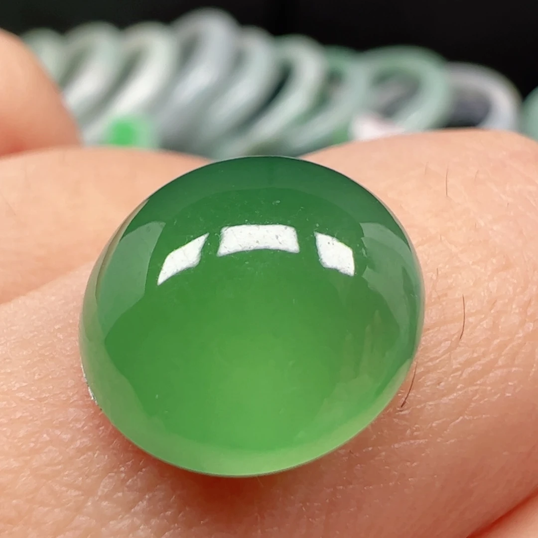 翡翠未镶嵌耳饰蛋面