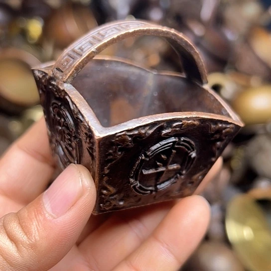 铜制文玩把玩物件