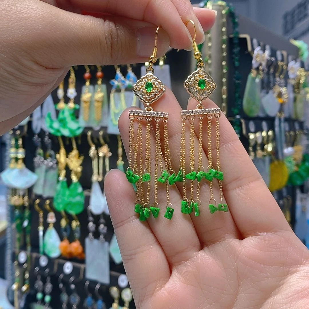 未镶嵌翡翠耳饰翡翠