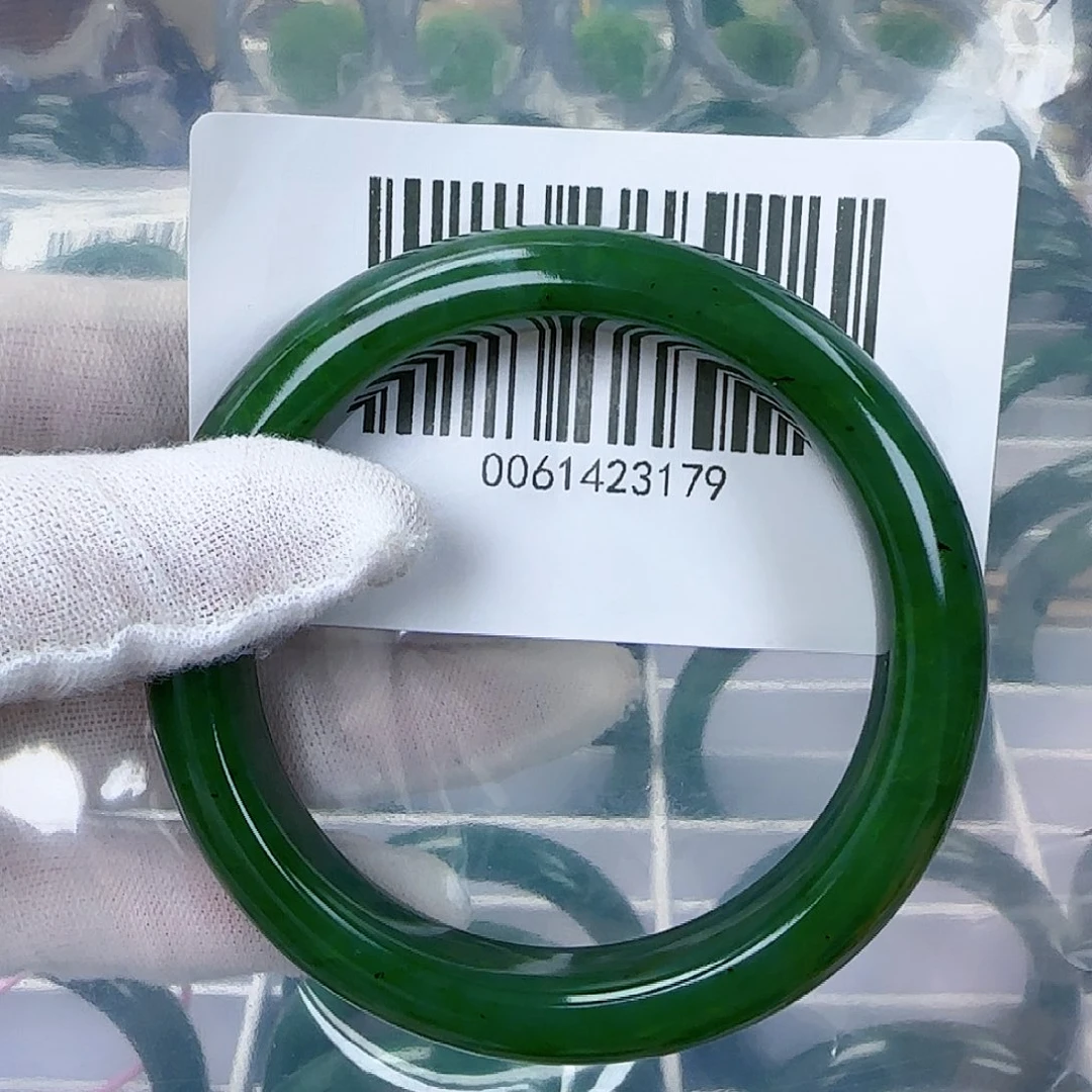 和田玉（碧玉）手镯未镶嵌60