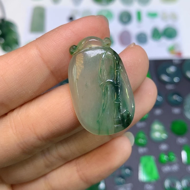 翡翠挂件未镶嵌翡翠竹牌