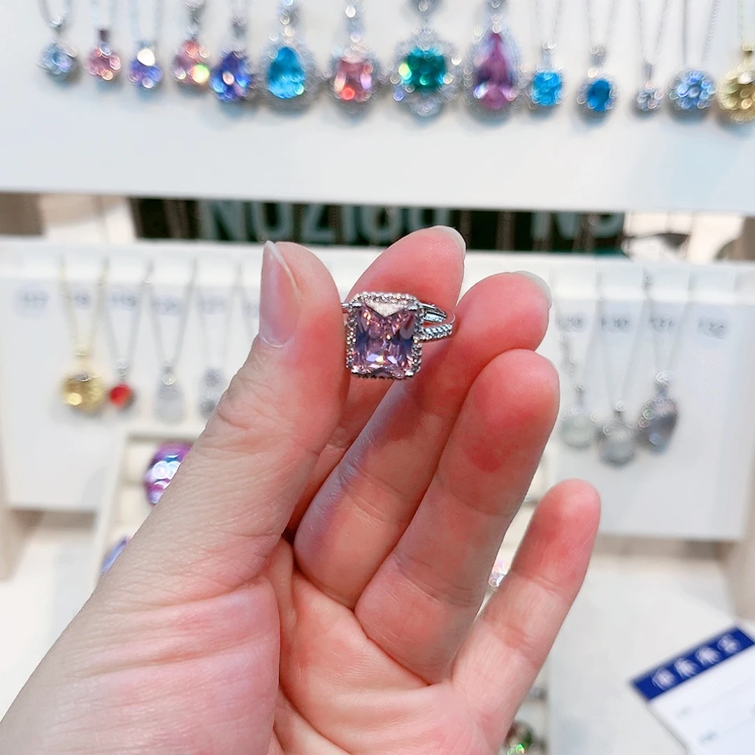 痴****芙蓉石戒指铂Pt950镶嵌