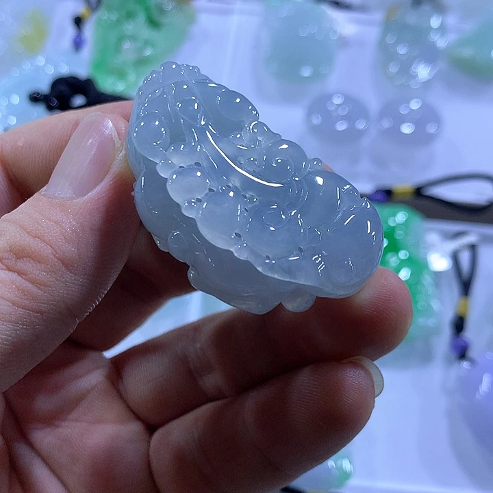 翡翠未镶嵌颈饰天然翡翠A货吊坠