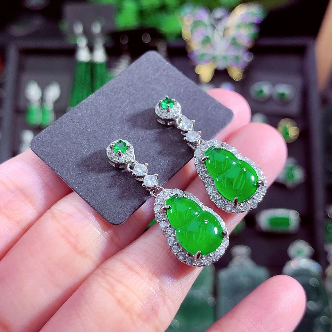 颈饰未镶嵌翡翠天然