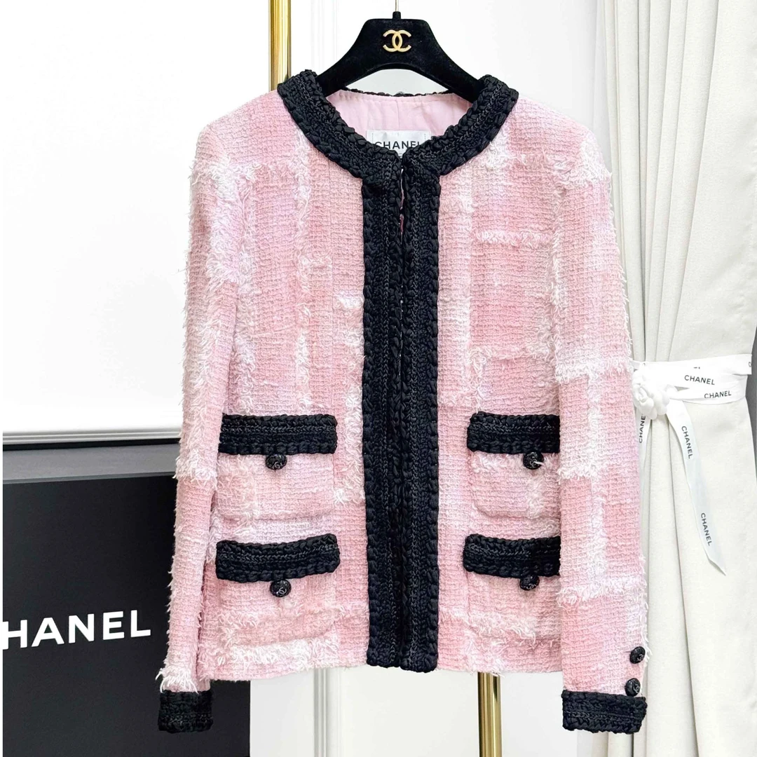 99新 Chanel/香奈儿 38码22C粉色晕染拼黑色滚边粗花呢外套