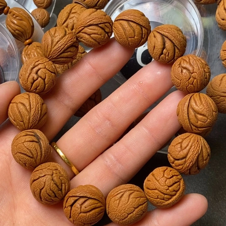 吊坠桃核陕西秦岭山桃核