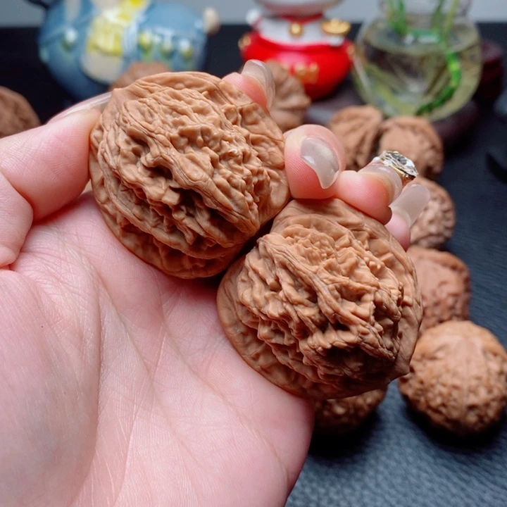 文玩核桃把件麦虎40