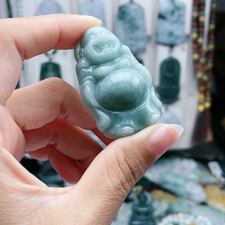 颈饰足铂镶嵌翡翠翡翠