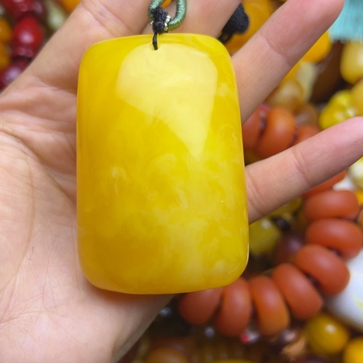 琥珀未镶嵌手链蜜蜡