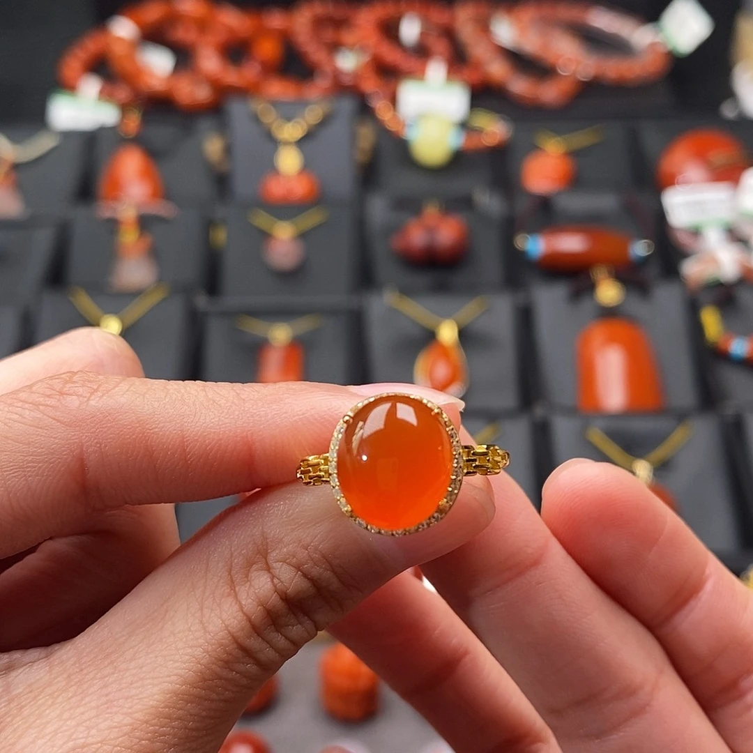 南红玛瑙银S925镶嵌云南保山冰红戒指