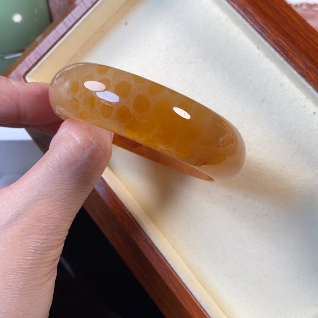 硅化珊瑚（珊瑚玉）未镶嵌手镯52.3口1500