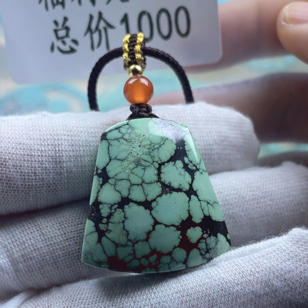 绿松石未镶嵌天然原矿绿松石雕刻件