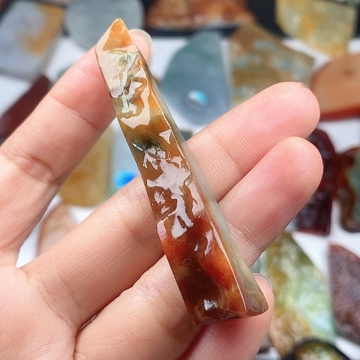 颈饰未镶嵌翡翠天然