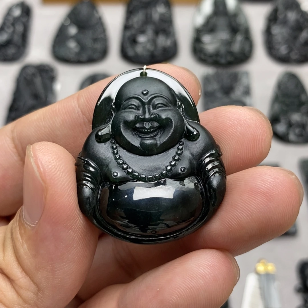 翡翠未镶嵌颈饰佛公