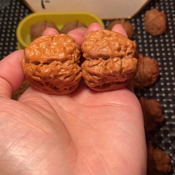 文玩核桃把件四深开八腿肌肉蛙