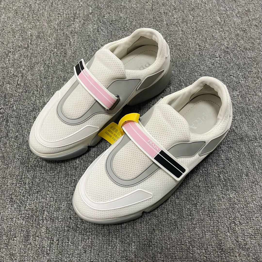 95新 Prada/普拉达  织物休闲运动鞋  36.5码/5123