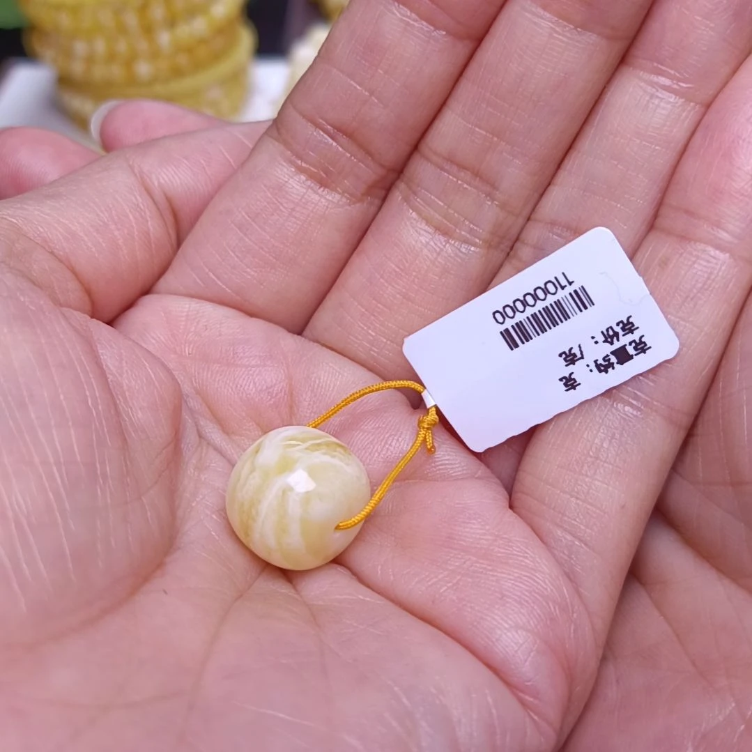 蜜蜡裸石未镶嵌林俄料蜜蜡瓷白妖花单珠