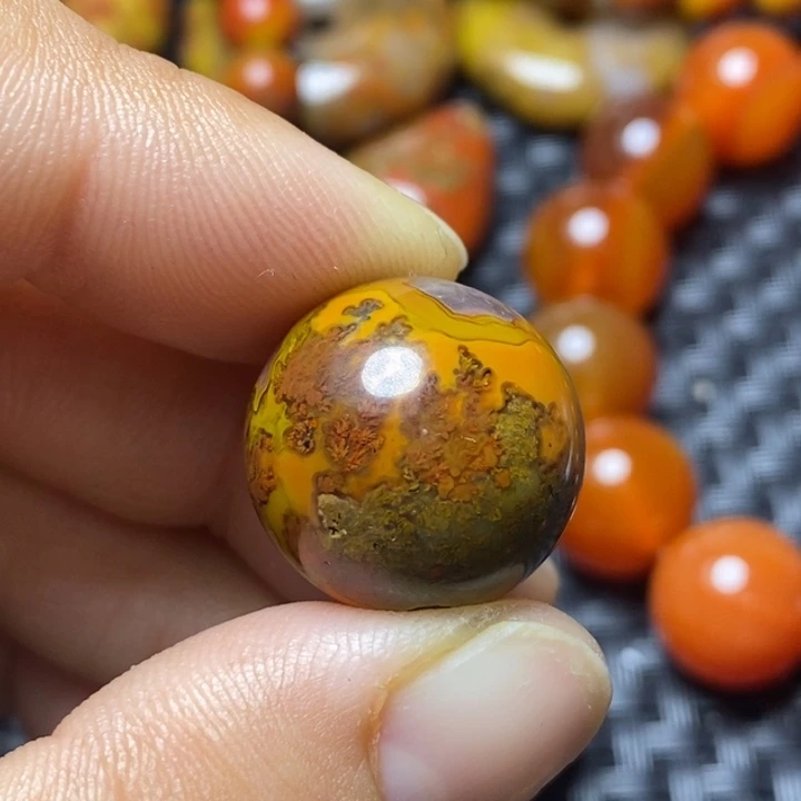 玛瑙/玉髓颈饰未镶嵌紫**晶