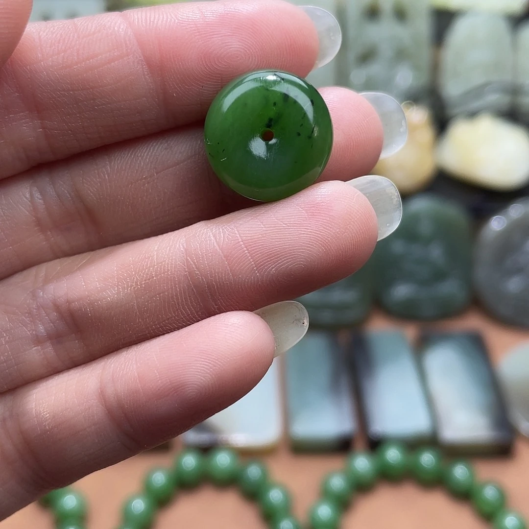 和田玉未镶嵌吊坠(不含链)