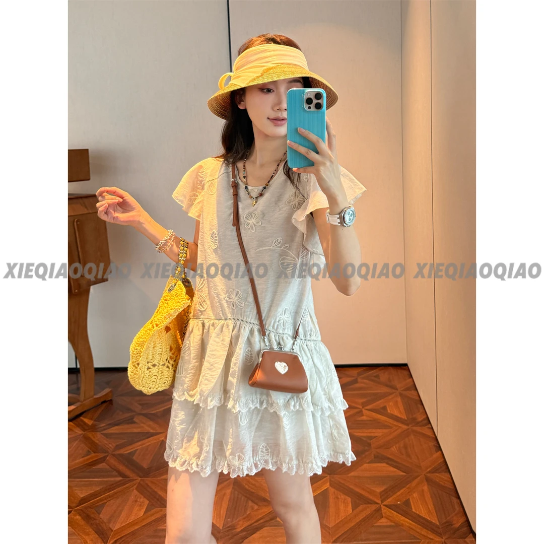 谢荞荞「秀枝花边」夏季新款重工刺绣拼接蕾丝圆领短袖连衣裙