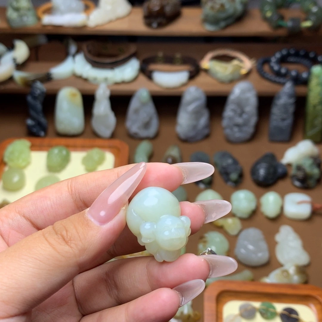 未镶嵌和田玉挂件