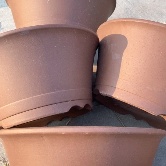 紫砂花盆100-4。     31-15 