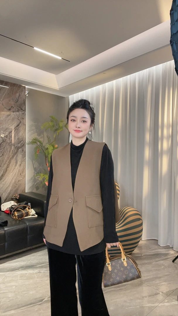 【冲姐】秋款上新纯色百搭宽松大版气质简约V领无袖西服马甲88039