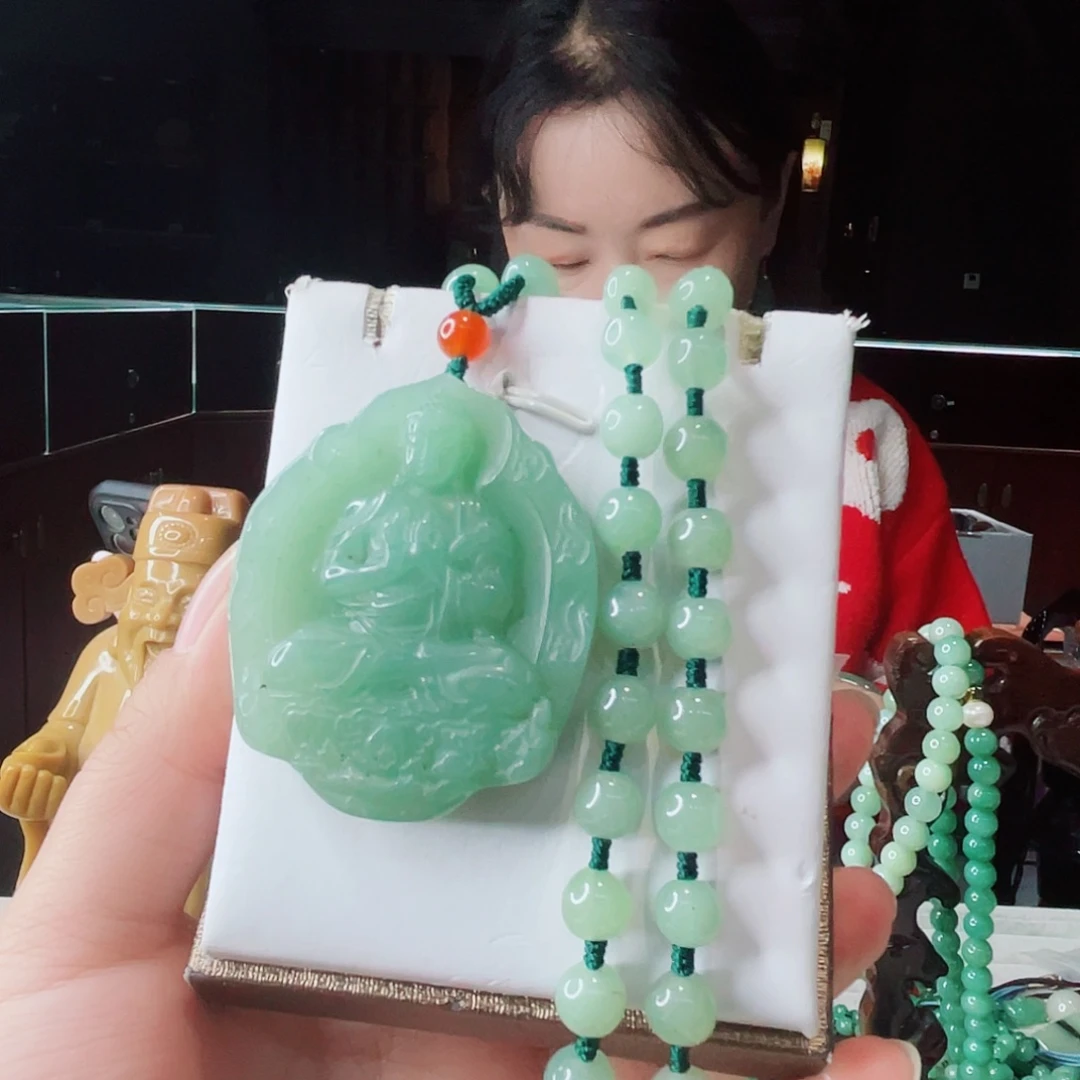 密玉（石英质玉）未镶嵌颈饰