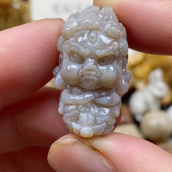 颈饰未镶嵌硅化珊瑚（珊瑚玉）