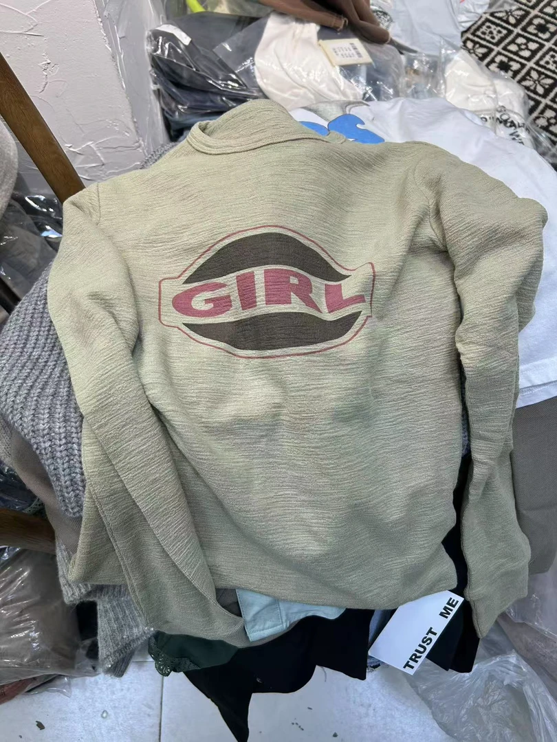 TRUST ME早春新款 颜色很特别的有机理感觉的长袖打底T恤