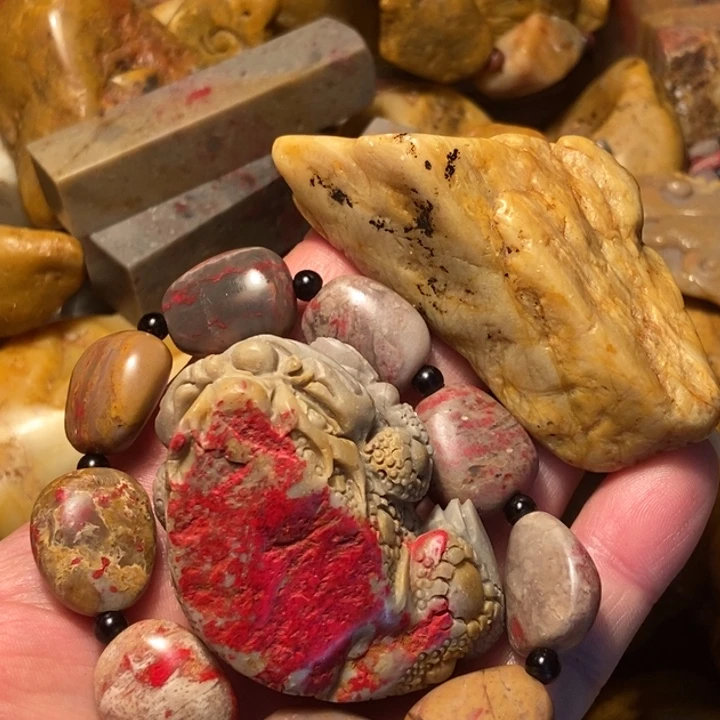 梦***影昌化石昌化鸡血石